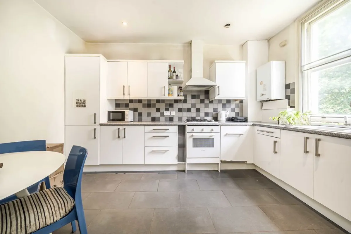 Flat Elsham Road in Greater London
