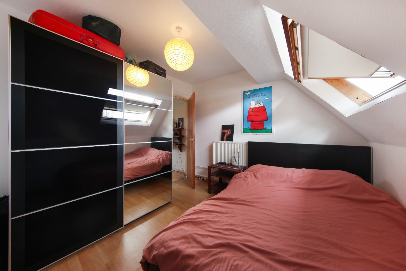 Flat Abbey Gardens in Greater London
