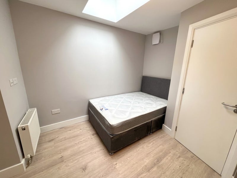 Flat Liverpool Road in Salford