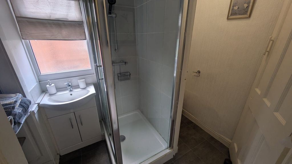 Flat Main Road in Nottingham