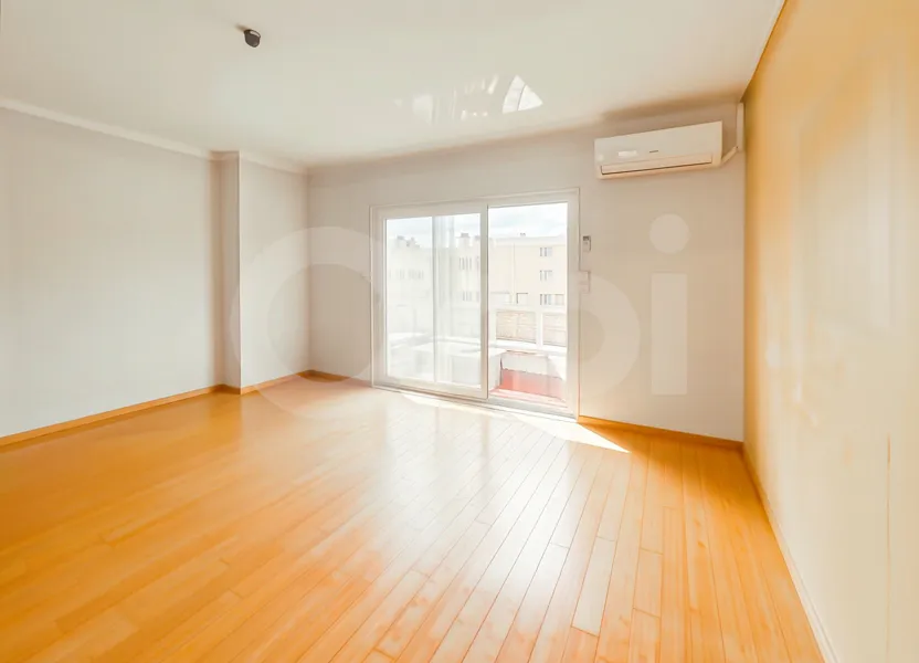 Appartement Avenue du XVème Corps à Hyères