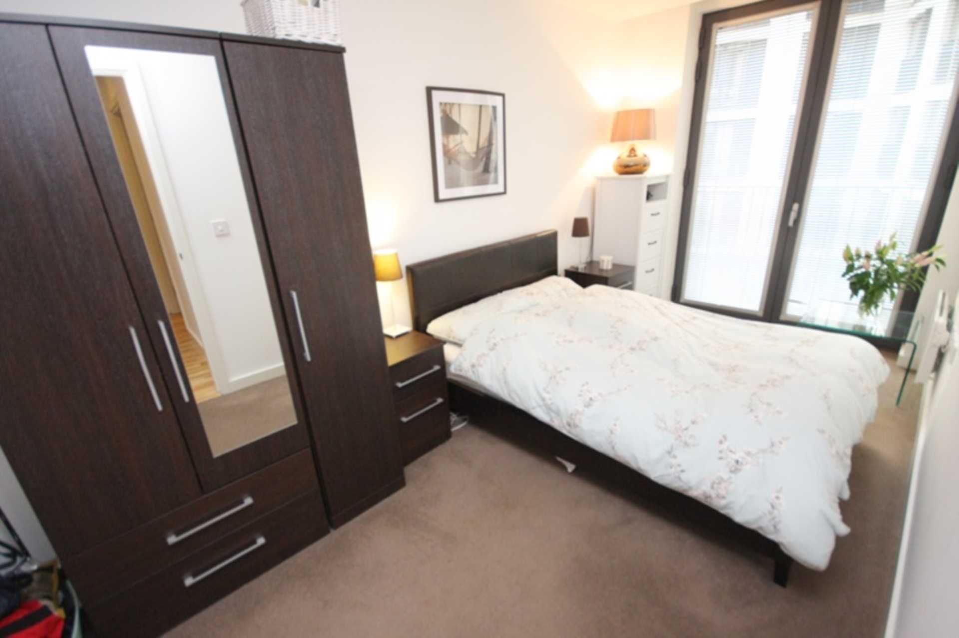 Flat Piccadilly Place in Manchester