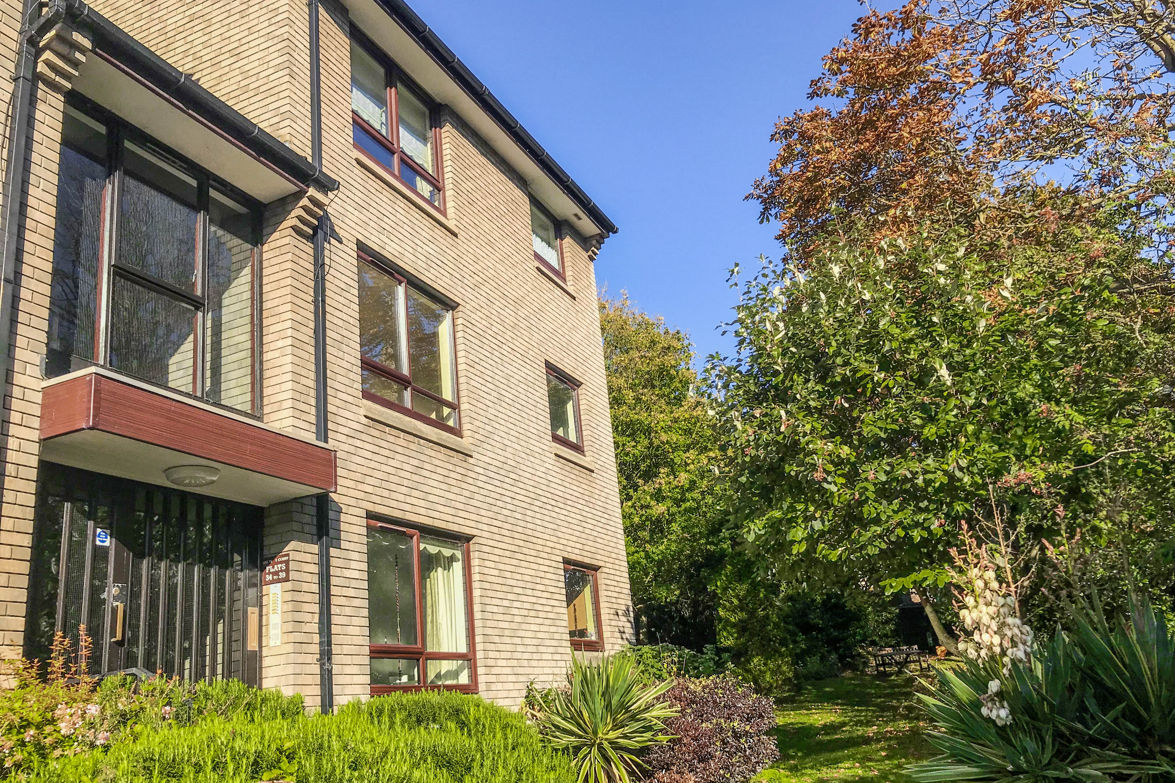 Flat South Road in Weston-super-Mare