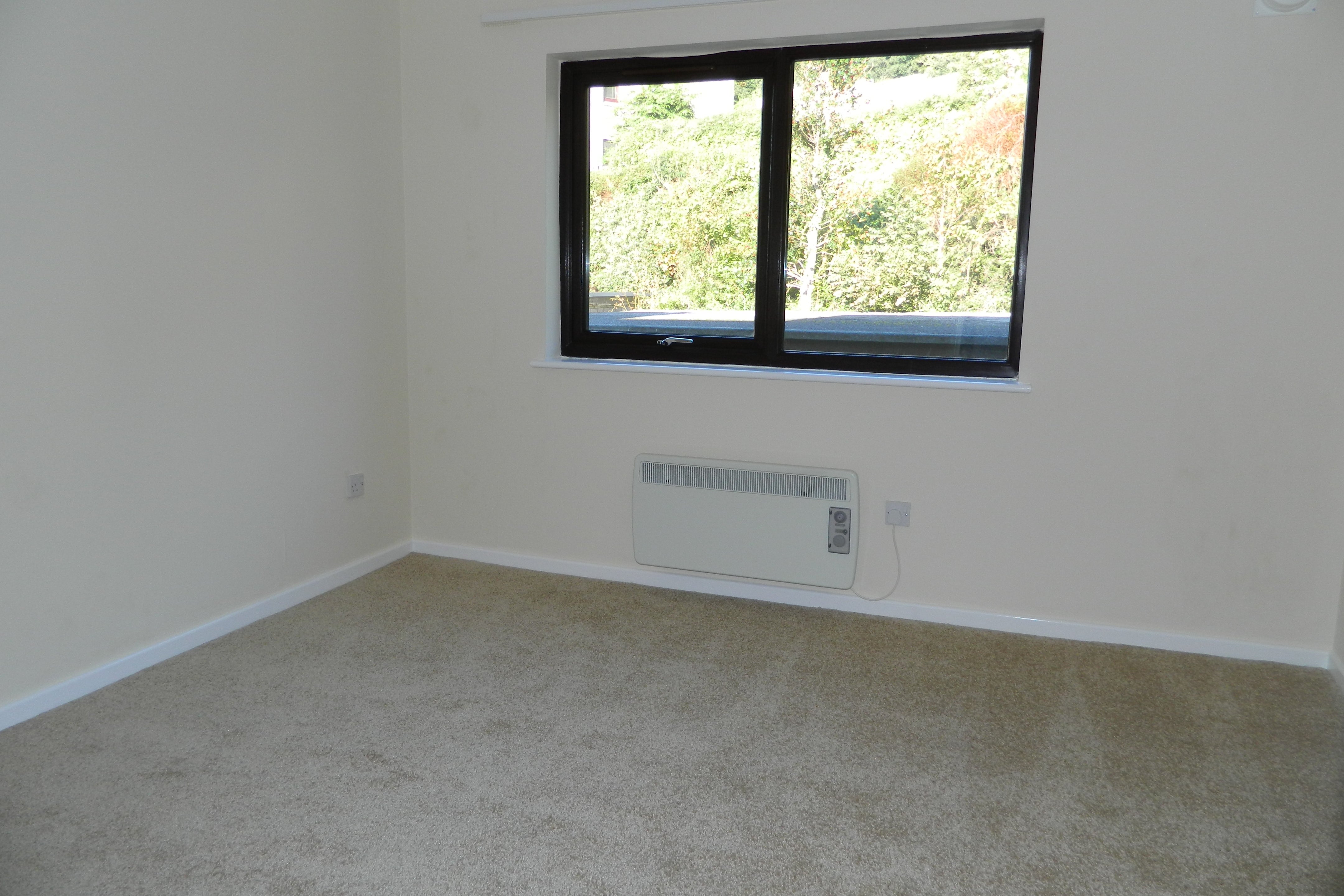 Flat South Road in Weston-super-Mare