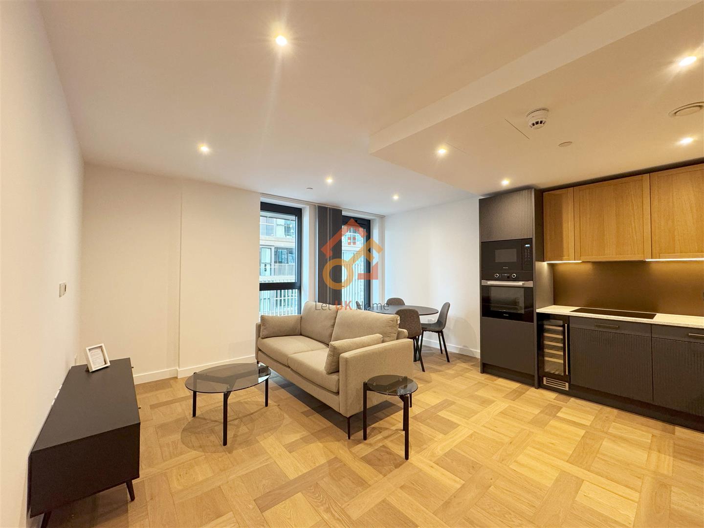 Flat Pennington Quay Walk in Greater London