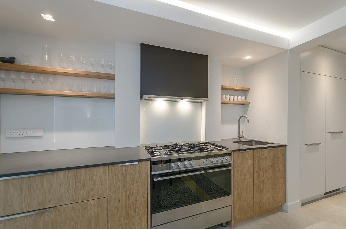 Flat Warwick Avenue in City of Westminster
