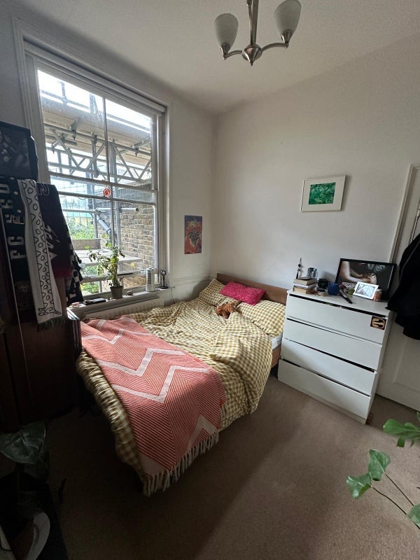 Room St. John Street in Greater London