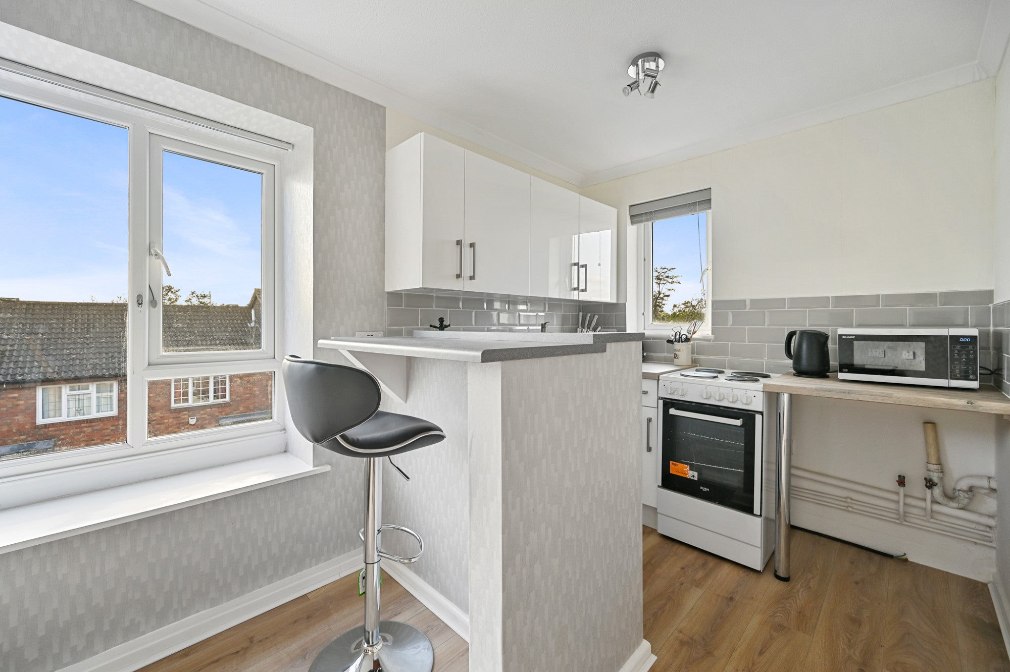 Flat Hindhead Close in Greater London