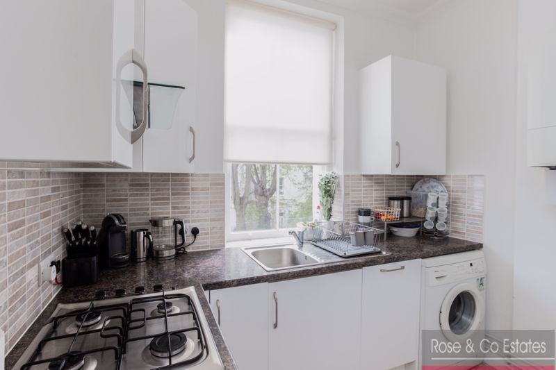 Flat Priory Road in Greater London