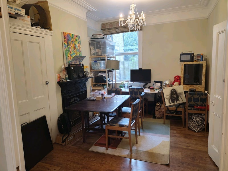 Room Gordon Road in Greater London