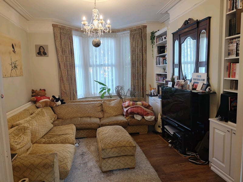 Room Gordon Road in Greater London