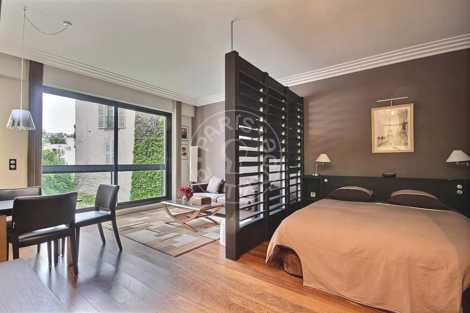 Flat Avenue Foch in Paris