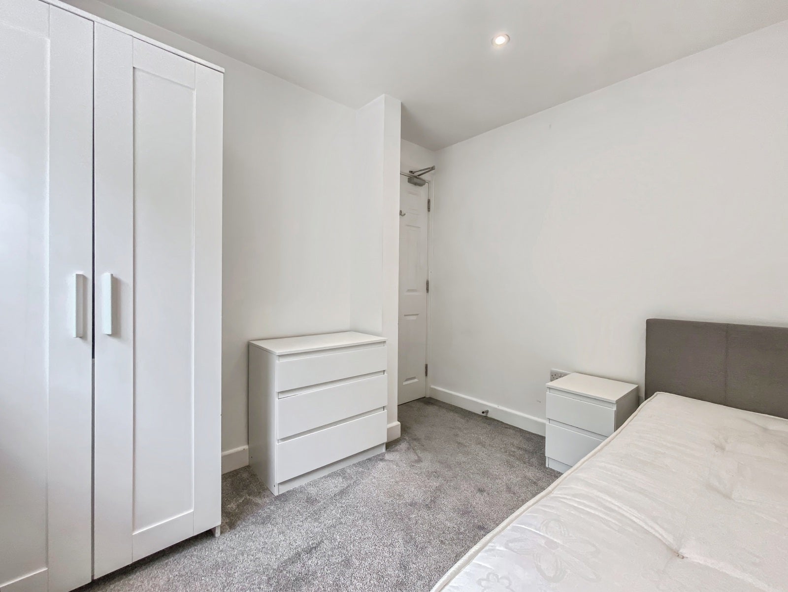 Room Whiteway Road in Bath