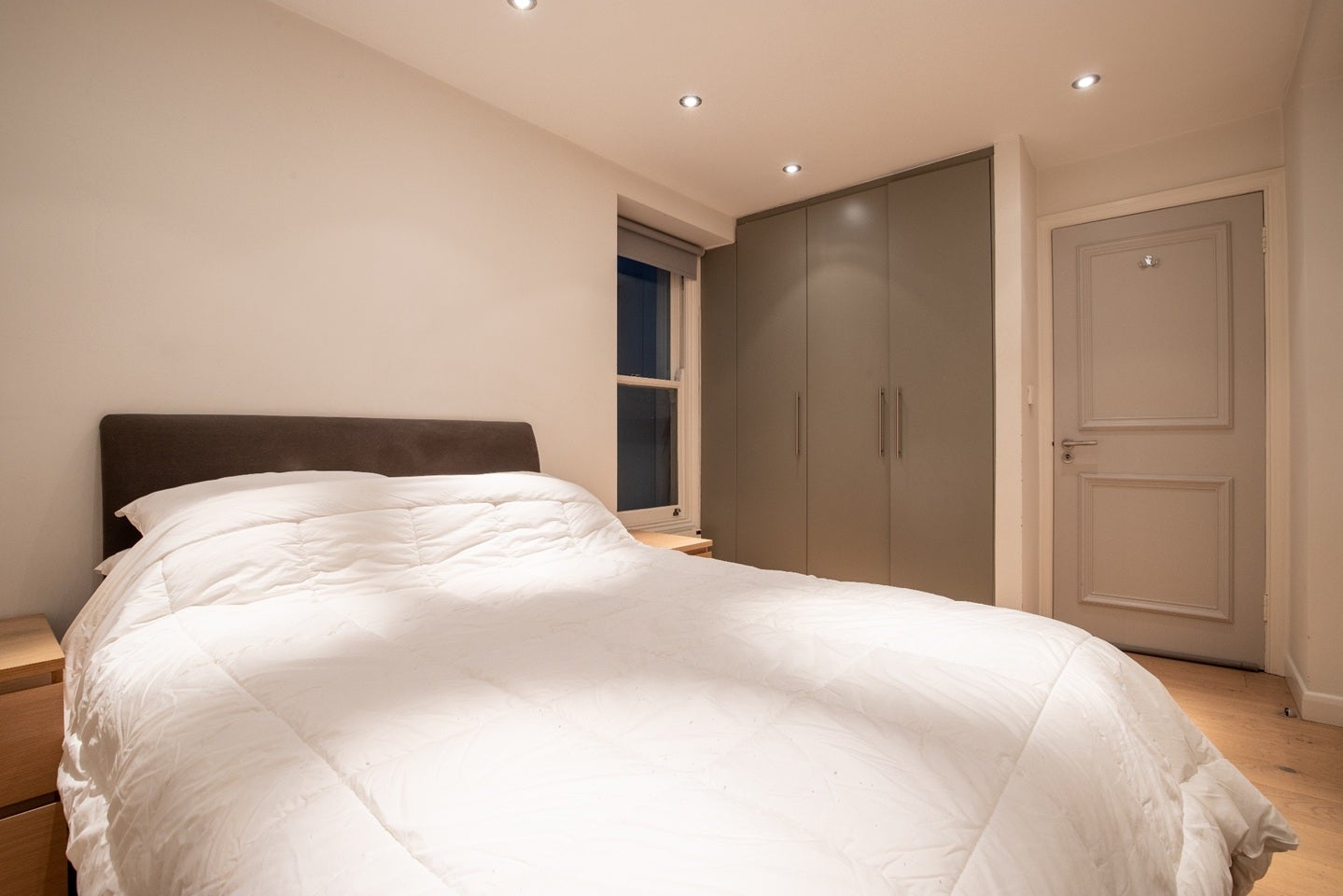 Flat Courtfield Road in Greater London