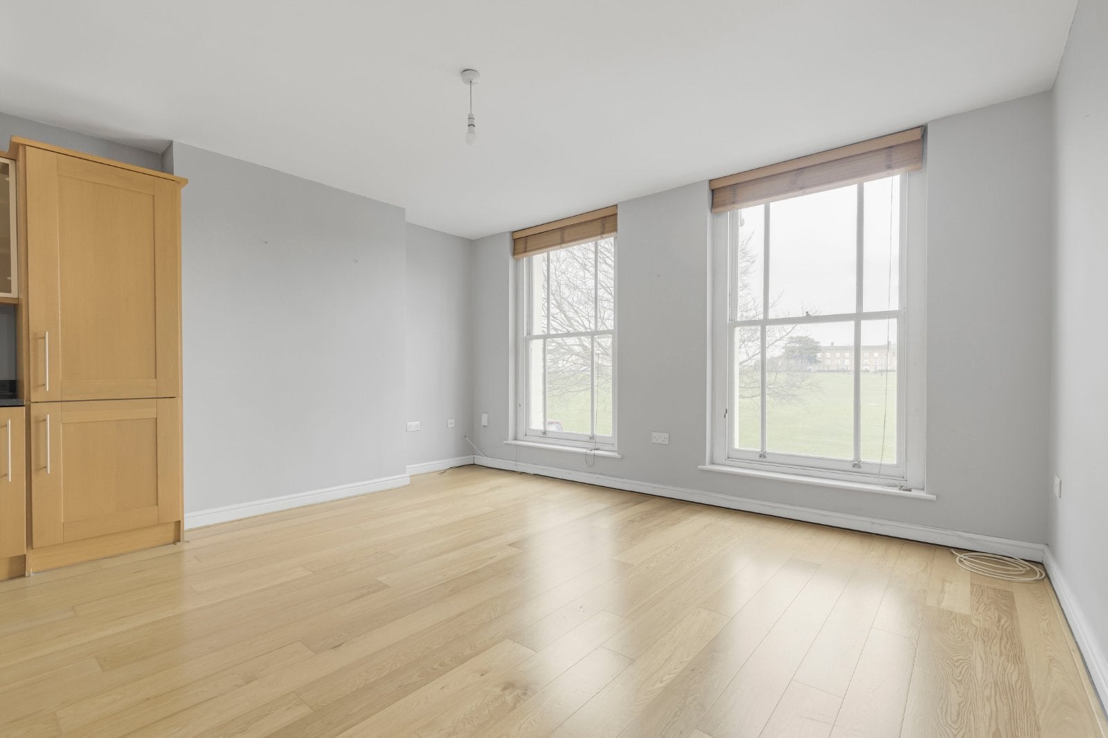 Flat Royal Parade in Greater London