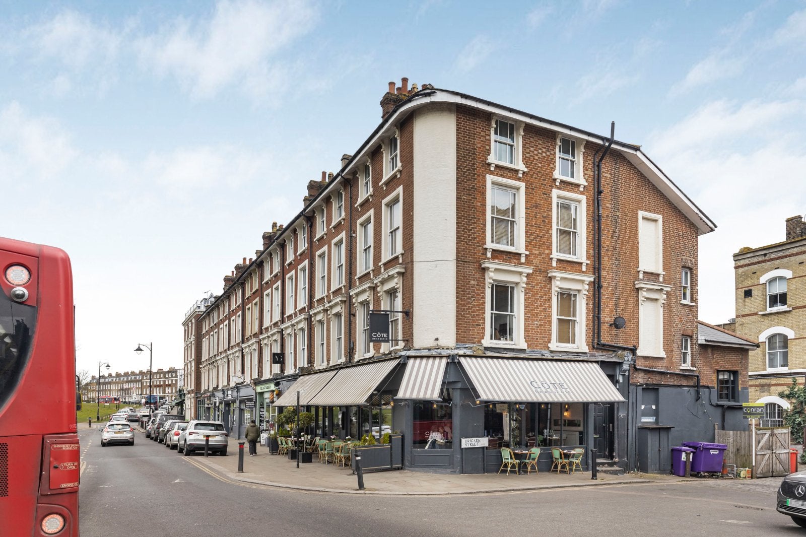 Flat Royal Parade in Greater London