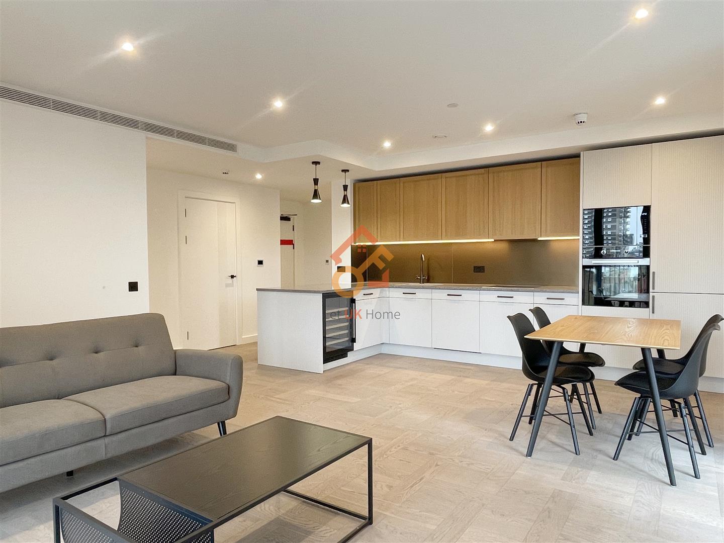 Flat Merino Gardens in Greater London