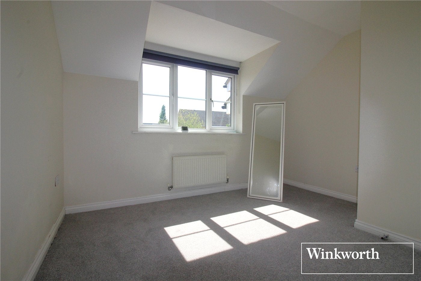 Flat Eaton Way in Hertsmere