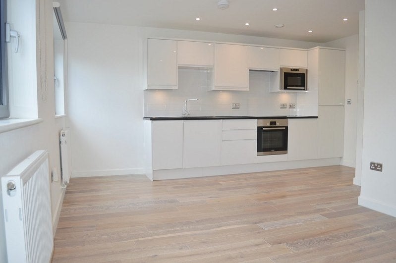 Flat South Street in Epsom and Ewell