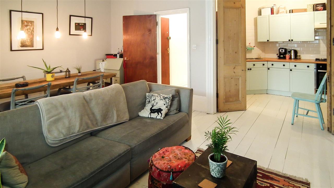Flat Tufnell Park Road in Greater London