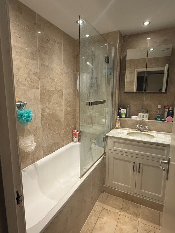 Room John Ruskin Street in Greater London