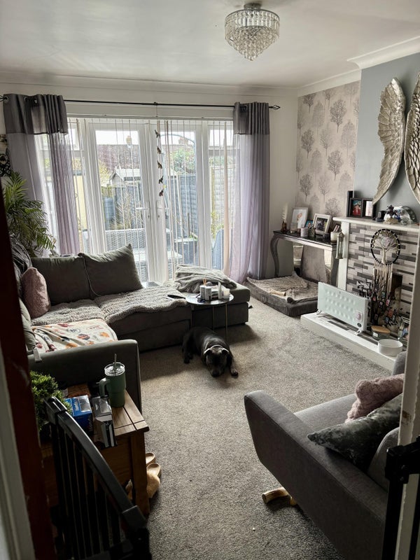 Room Rossmore Road in Poole