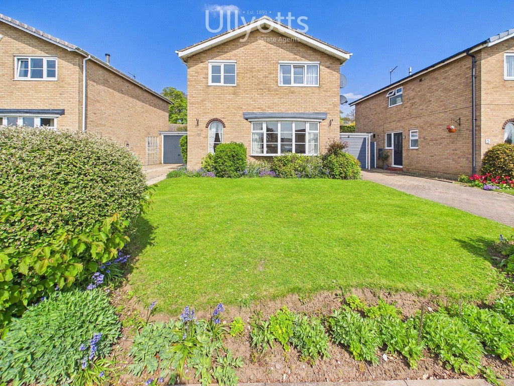 House Chestnut Close in Bridlington