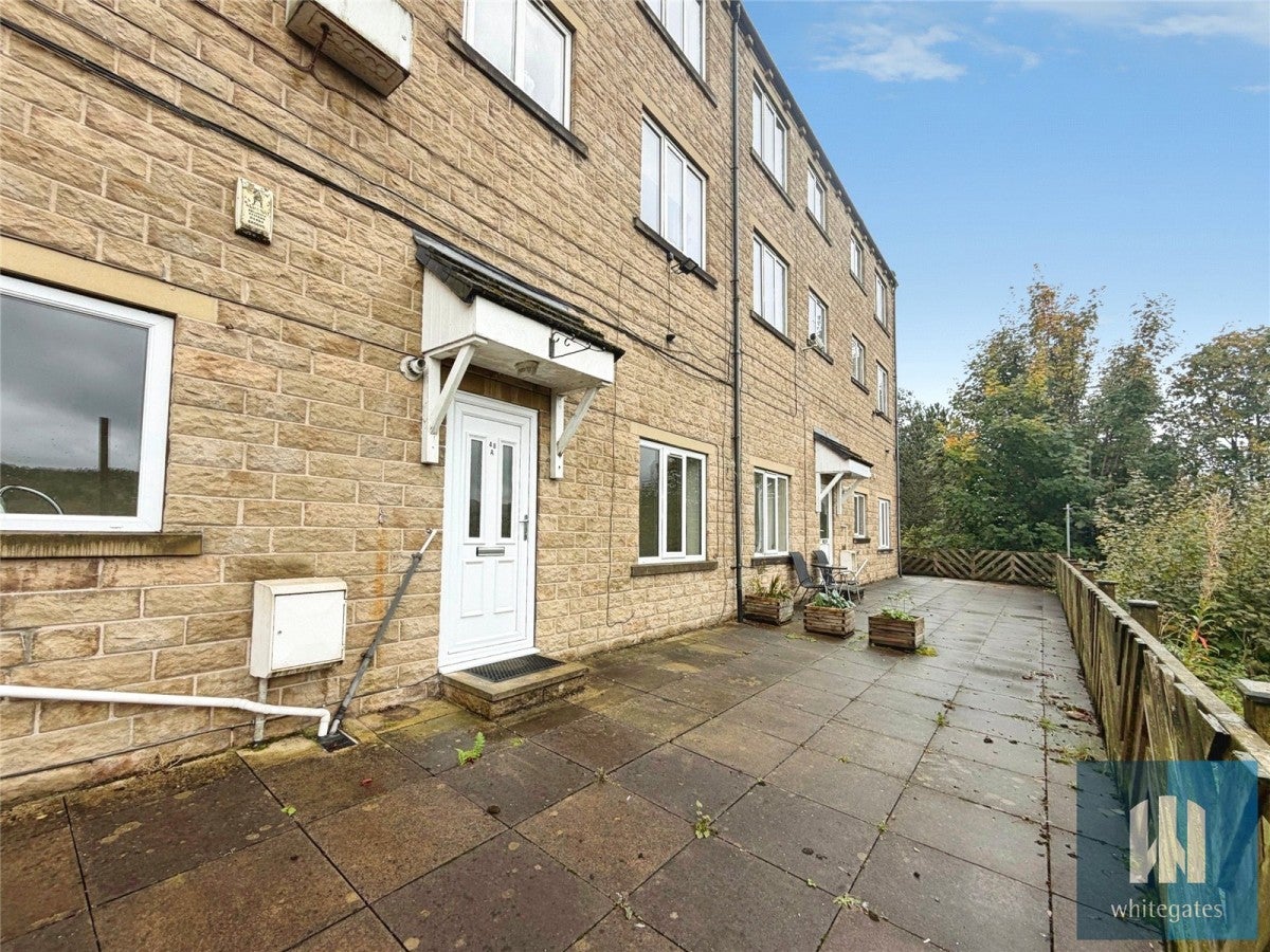 Flat Park Road West in Kirklees