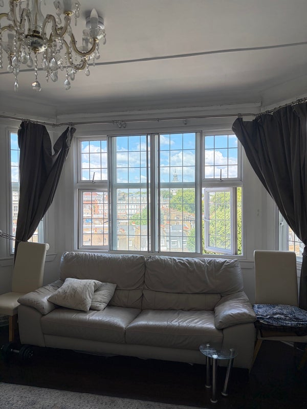 Room Brompton Road in Greater London