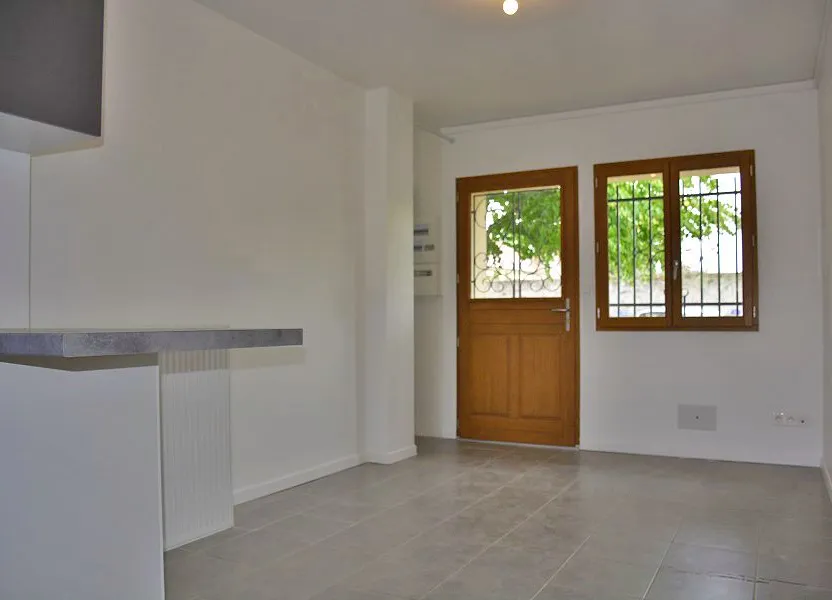 Flat Rue de la Petite Croix in Épône