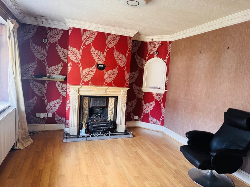 Room Blackwatch Road in Coventry