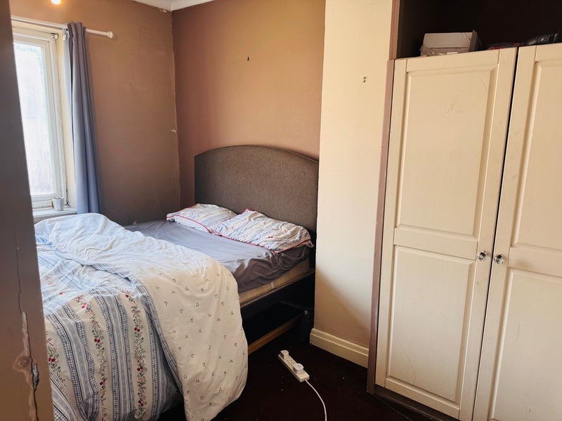 Room Blackwatch Road in Coventry