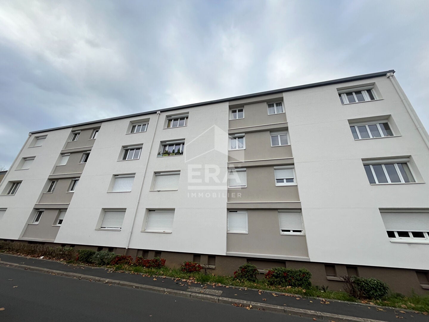 Flat Rue de la Vallée Saint-Louis in Châteauroux