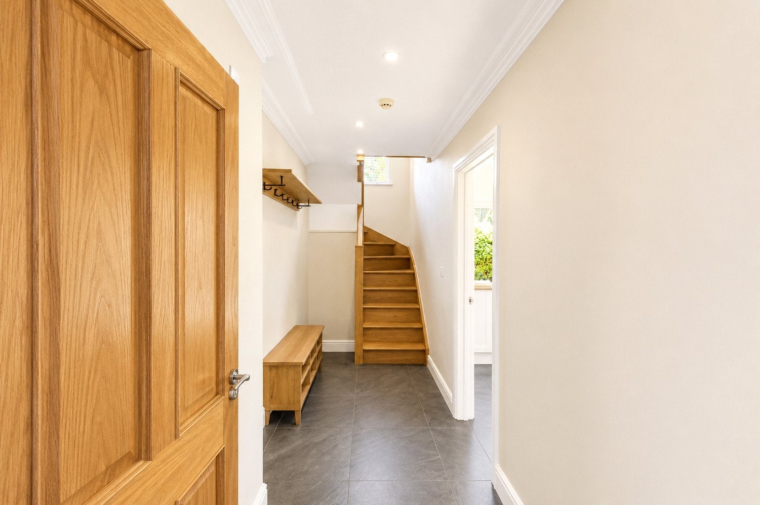 House Chestnut Way in Waverley