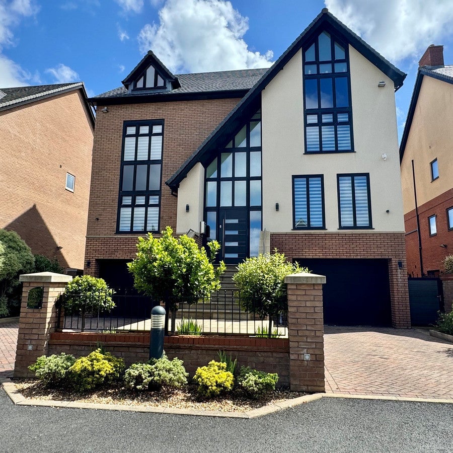 House Vanguard Wharf in Borough of Fylde