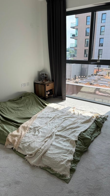 Flat Monsell Road in Greater London