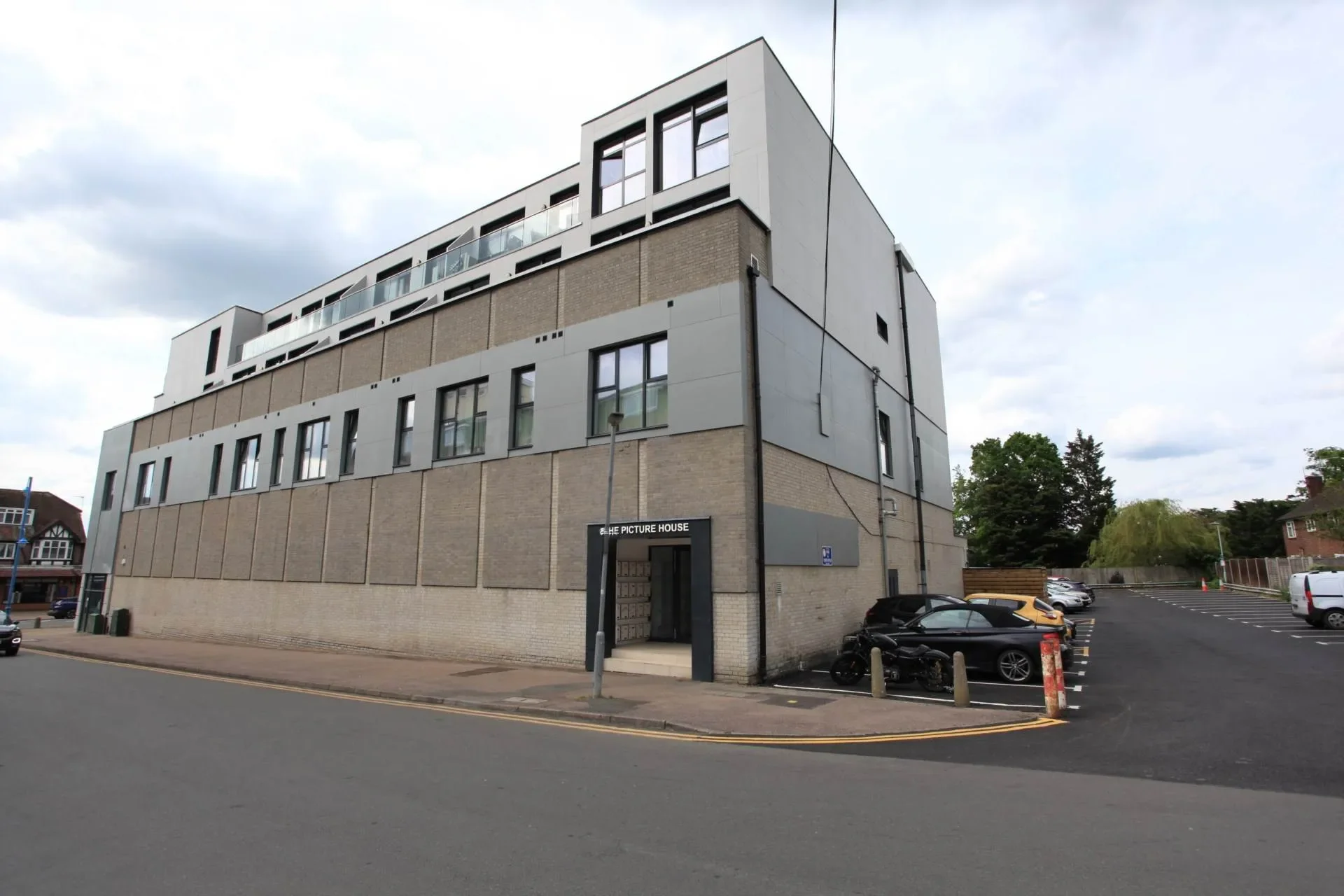 Flat Darkes Lane in Hertsmere