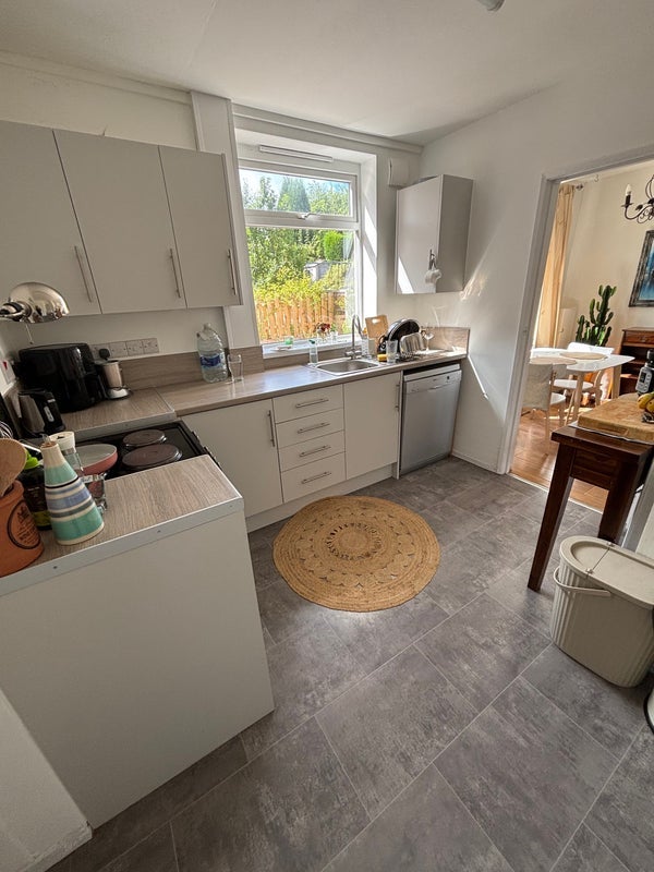 Room Seabridge Lane in Newcastle-under-Lyme