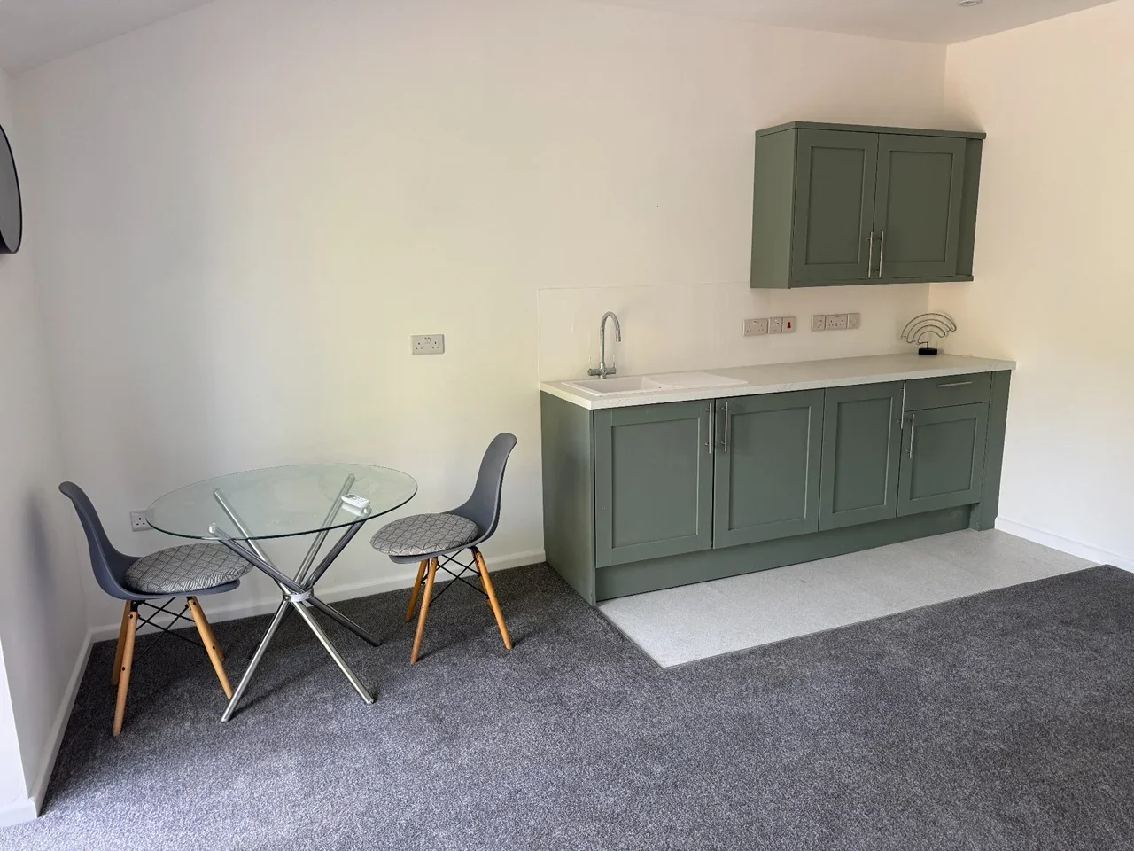 Room Ellenbrook Lane in Welwyn Hatfield