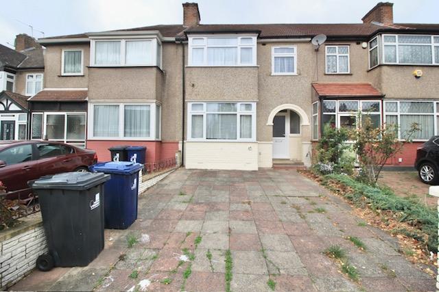 Flat Hurley Road in Greater London