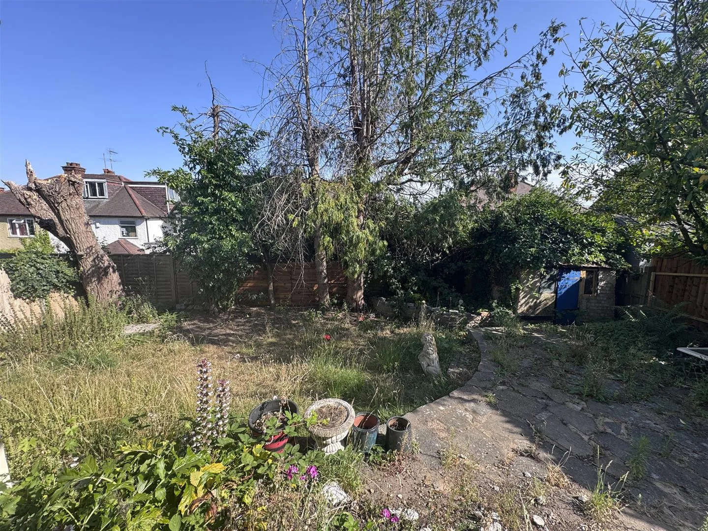 House Dollis Hill Lane in Greater London