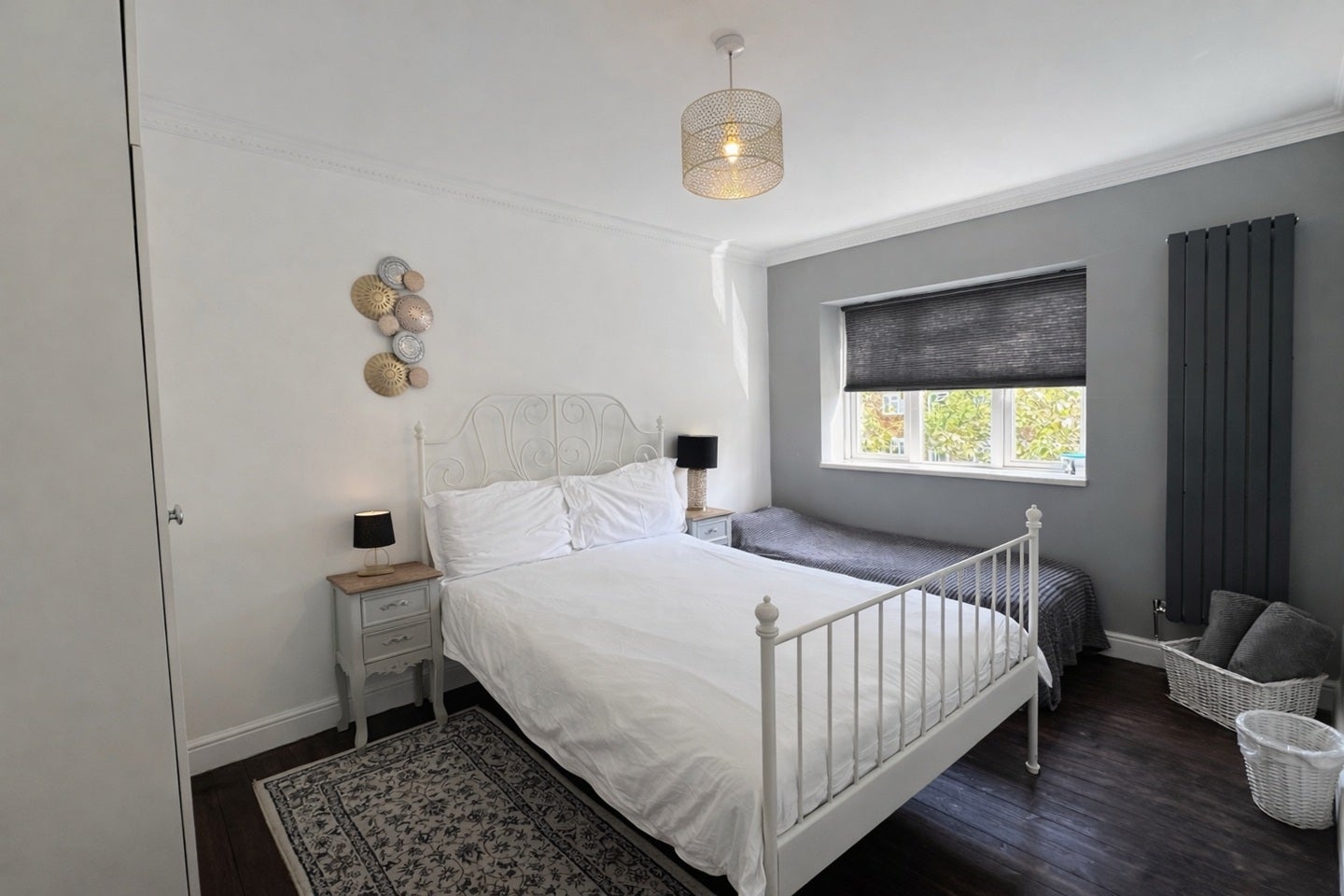 Flat Sultan Terrace in Greater London