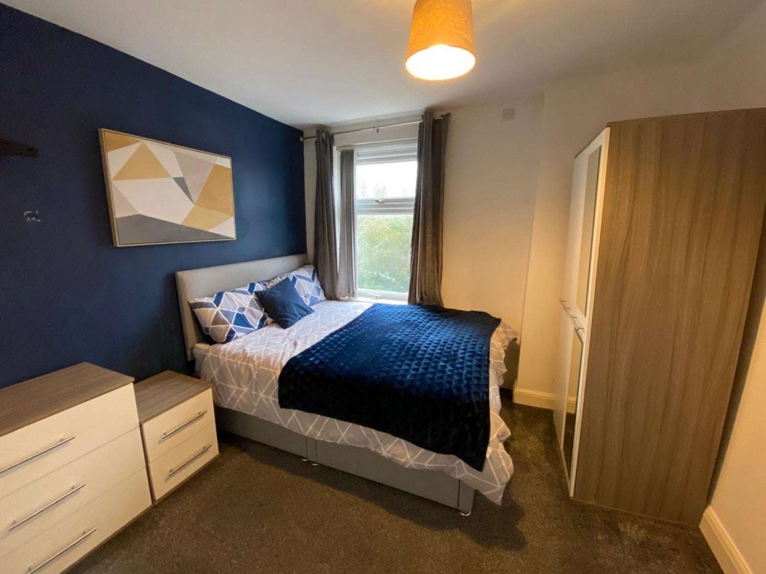 Room Warren Street in Derby