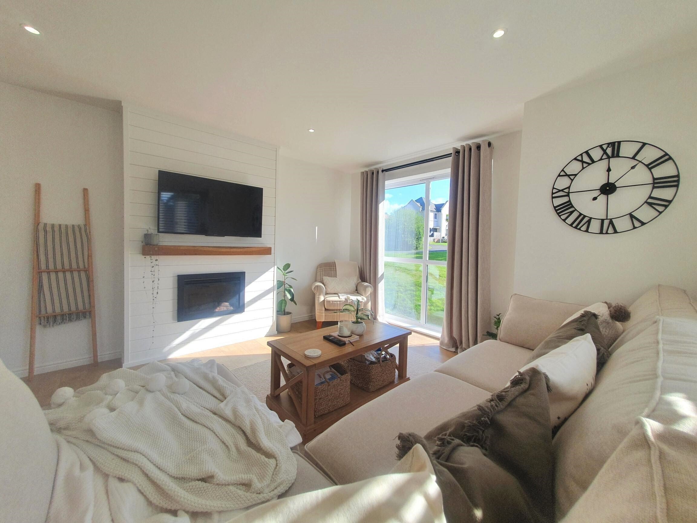 Flat Chicory Close in Teignbridge