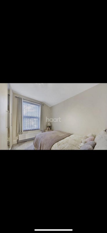Room Ecclesbourne Road in Greater London