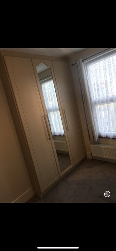 Room Ecclesbourne Road in Greater London