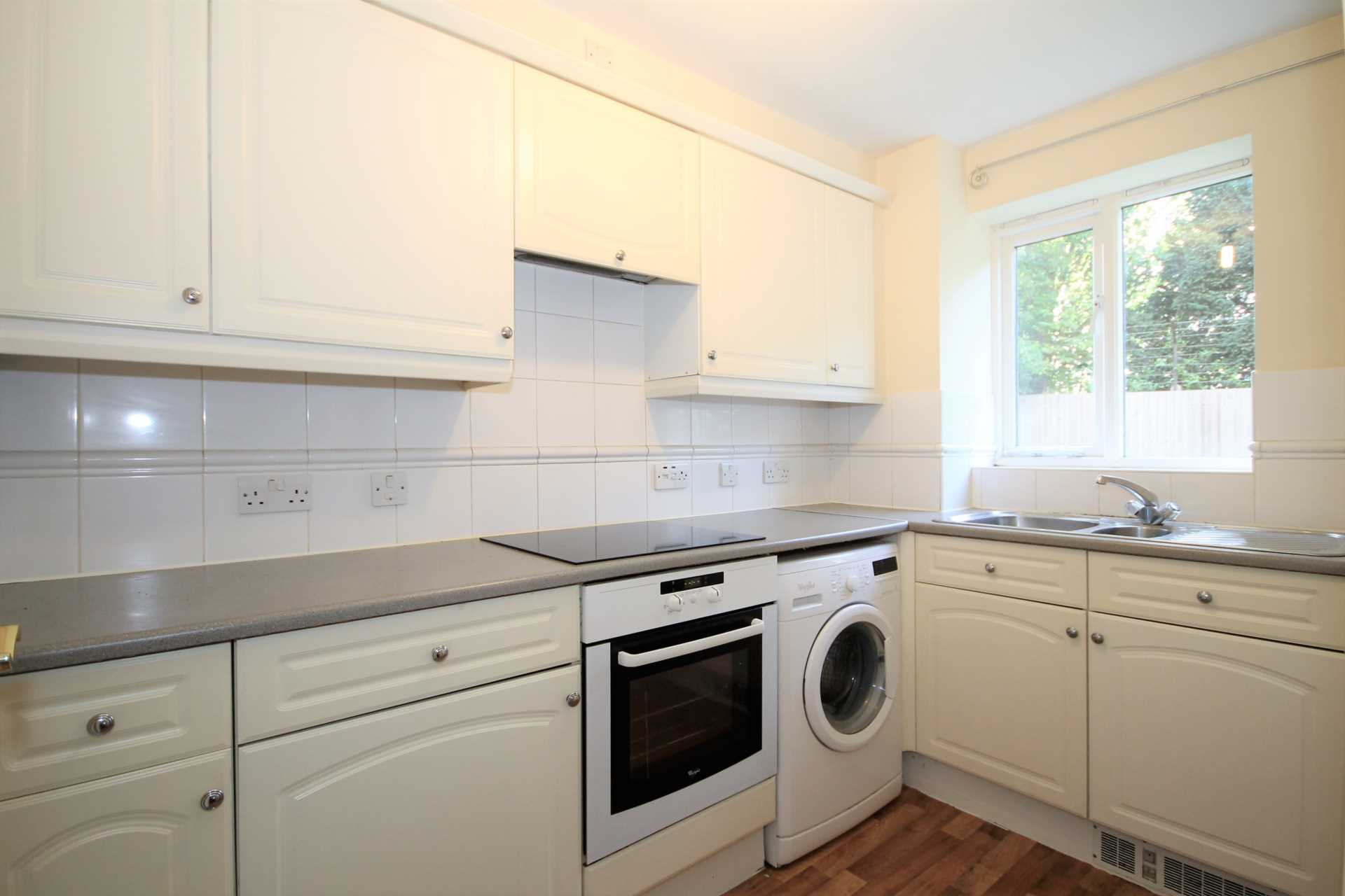Flat Garth Road in Greater London