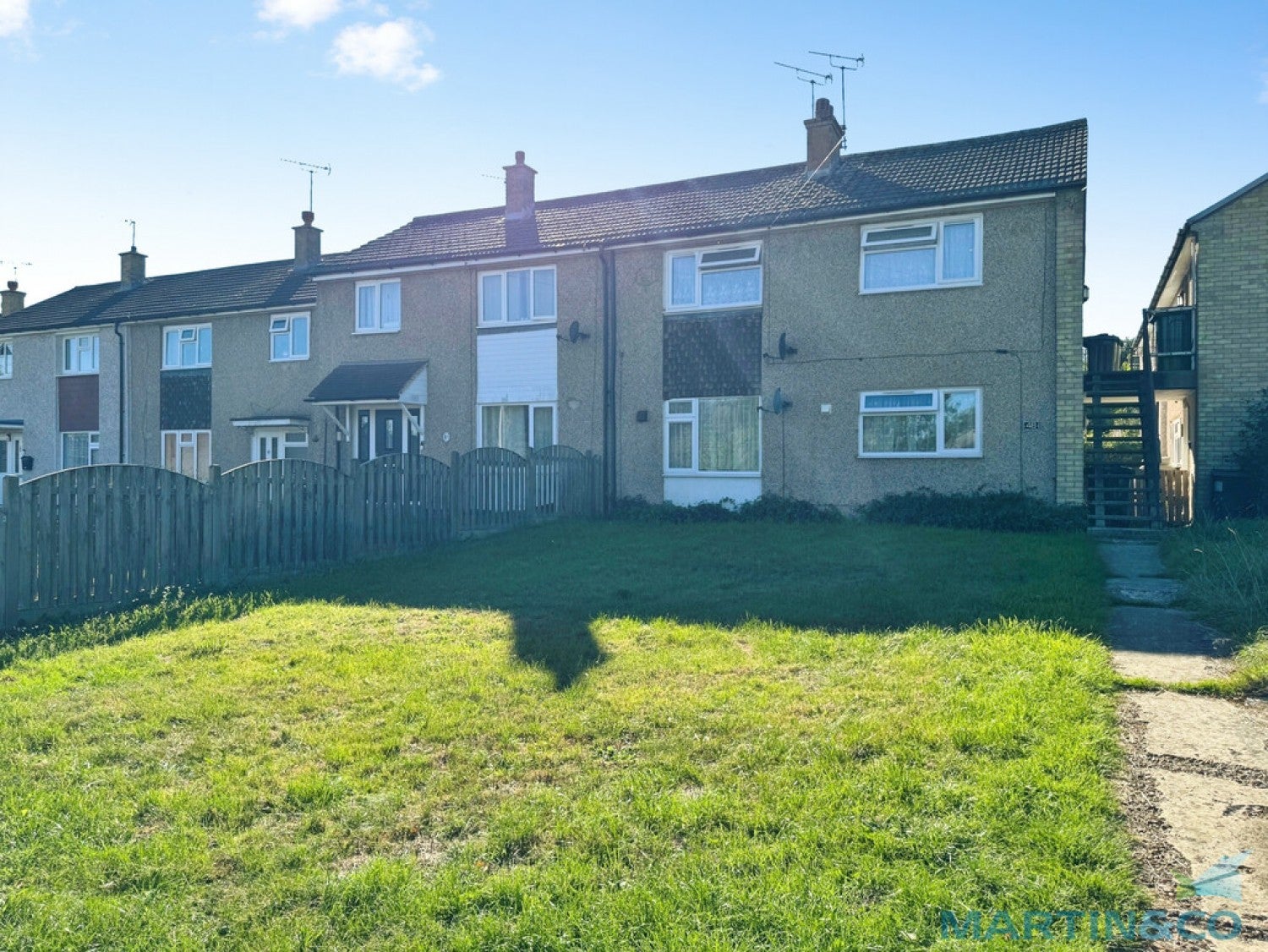 Flat Nine Acres in Ashford