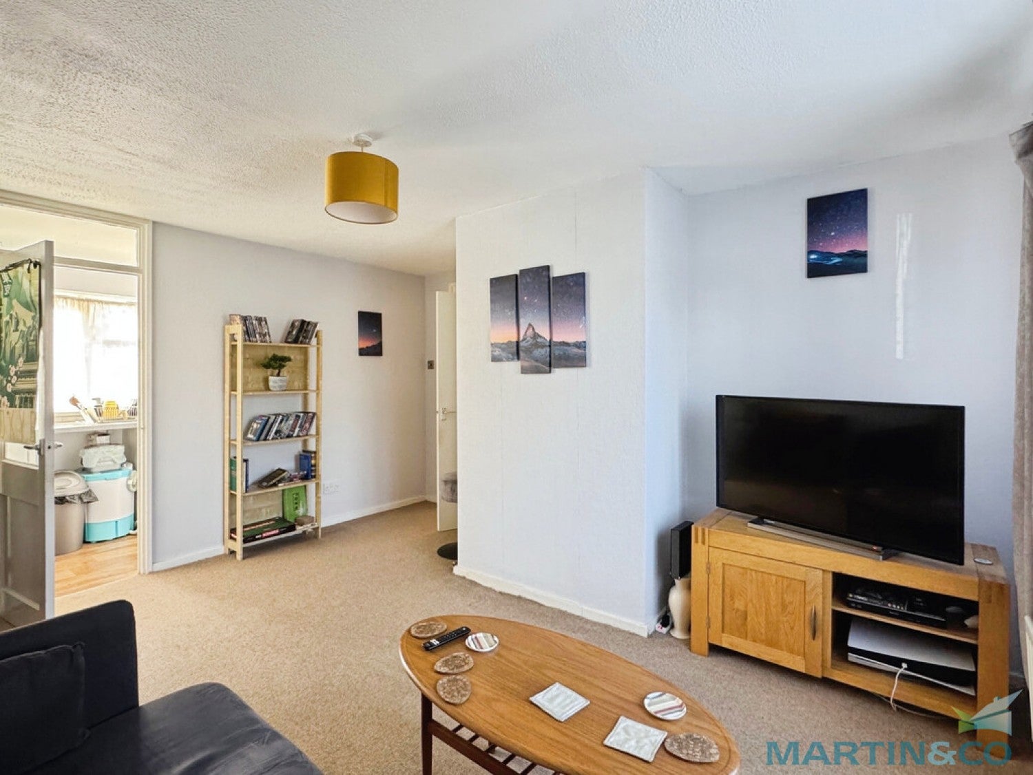 Flat Nine Acres in Ashford