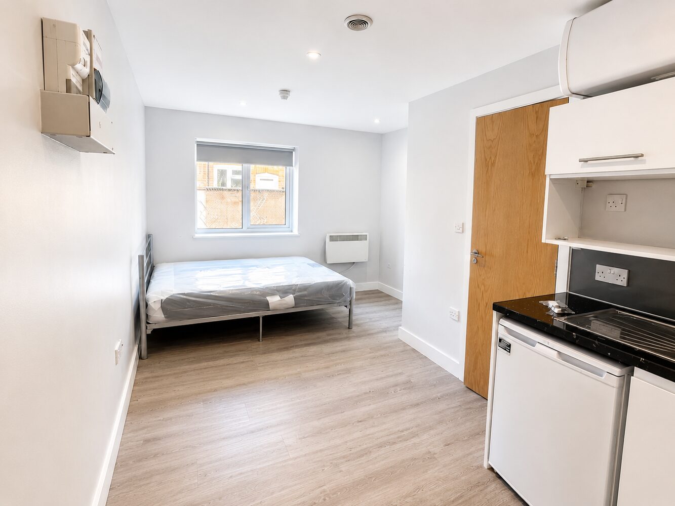 Room Westland Road in Watford